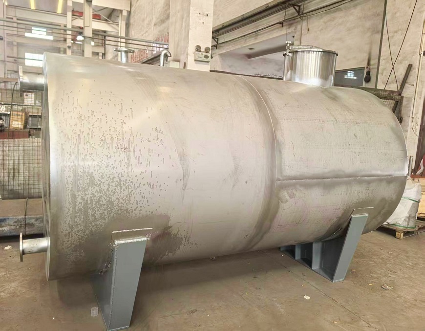 1765354756624197.jpg 不锈钢储油罐.jpg