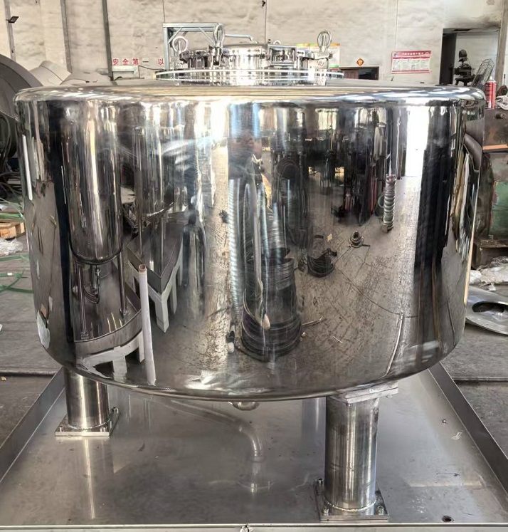 1765441653470772.jpg 316L不锈钢食品级储罐3.jpg